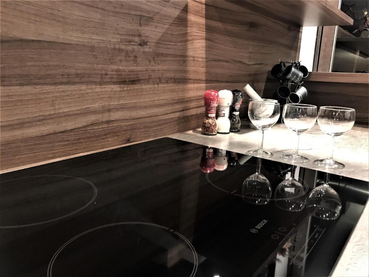 Deluxury Mirror Apartament Centrum Варшава Экстерьер фото