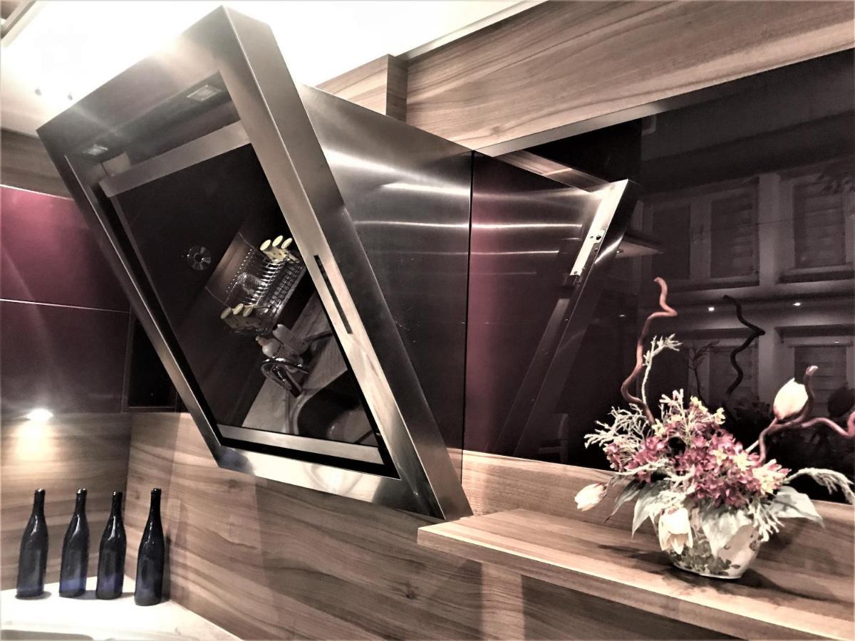 Deluxury Mirror Apartament Centrum Варшава Экстерьер фото