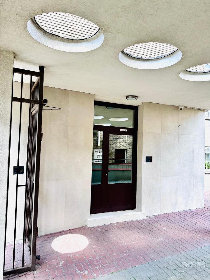 Deluxury Mirror Apartament Centrum Варшава Экстерьер фото
