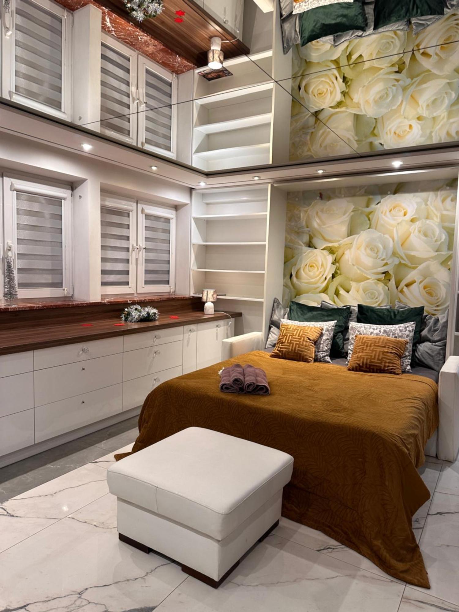 Deluxury Mirror Apartament Centrum Варшава Экстерьер фото