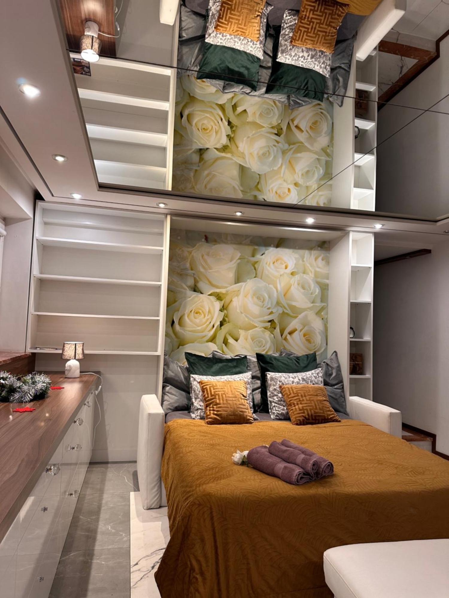 Deluxury Mirror Apartament Centrum Варшава Экстерьер фото